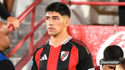 Lautaro Rivero con el uniforme de River Plate