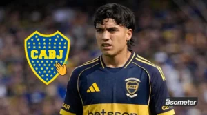 Exequiel Zeballos durante un partido de Boca Juniors mientras Rosario Central analiza su fichaje.