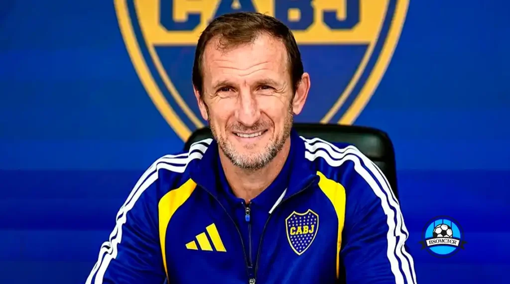 Rodolfo Arruabarrena firmando contrato con Boca Juniors